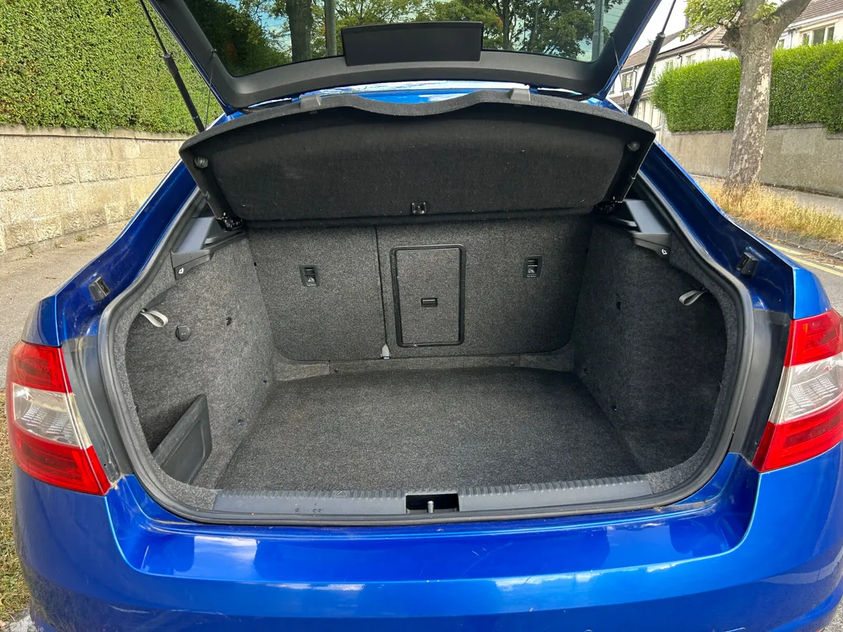 Skoda Octavia Saloon, Diesel, 2016, Blue