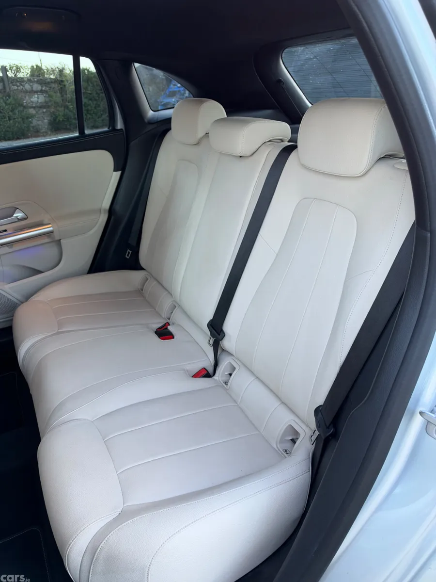 Mercedes-Benz GLA SUV, Petrol Hybrid, 2024, Grey