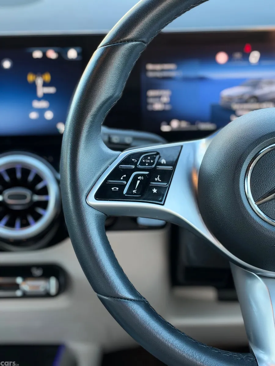 Mercedes-Benz GLA SUV, Petrol Hybrid, 2024, Grey
