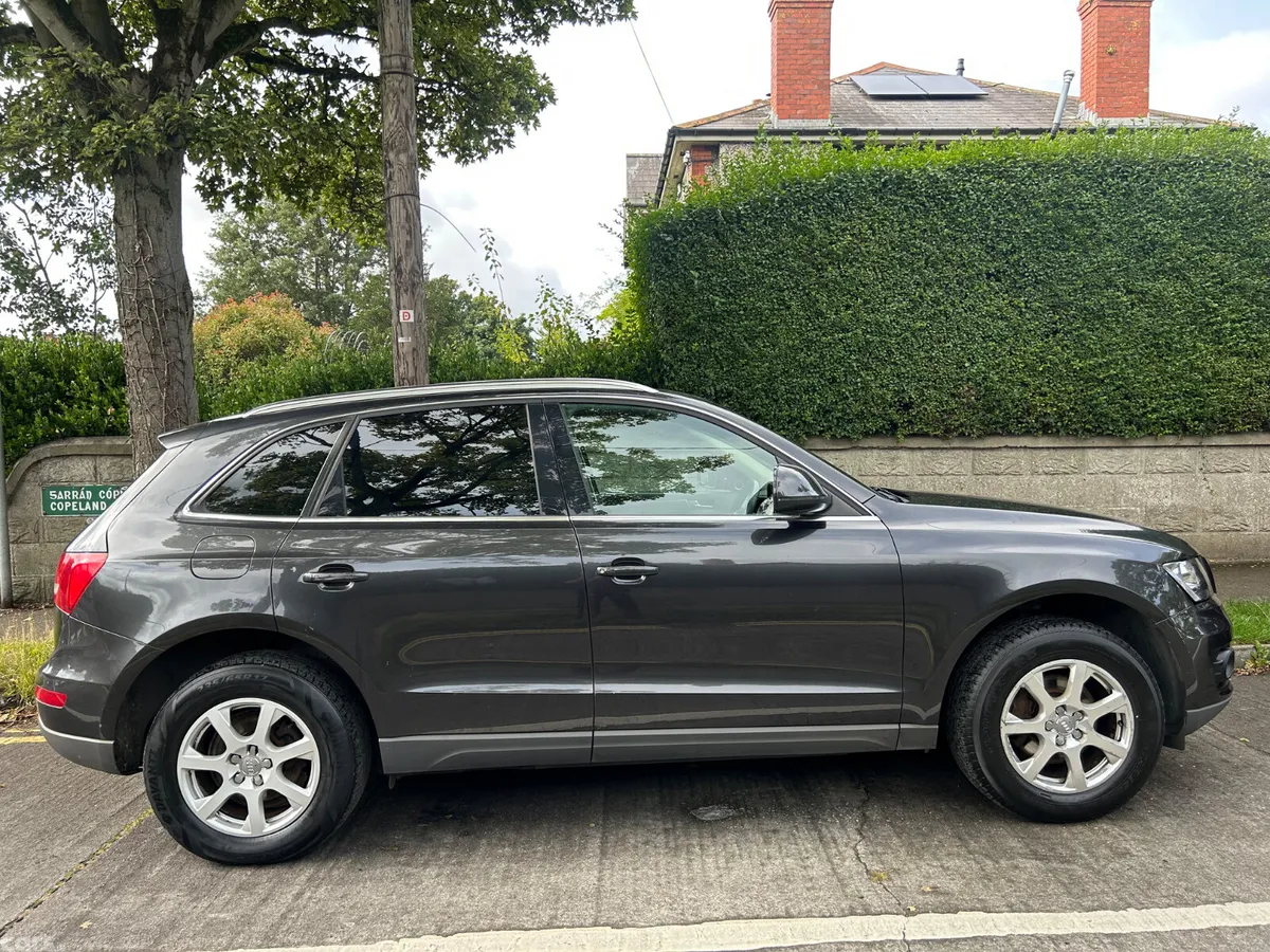 Audi Q5 SUV, Diesel, 2010, Grey