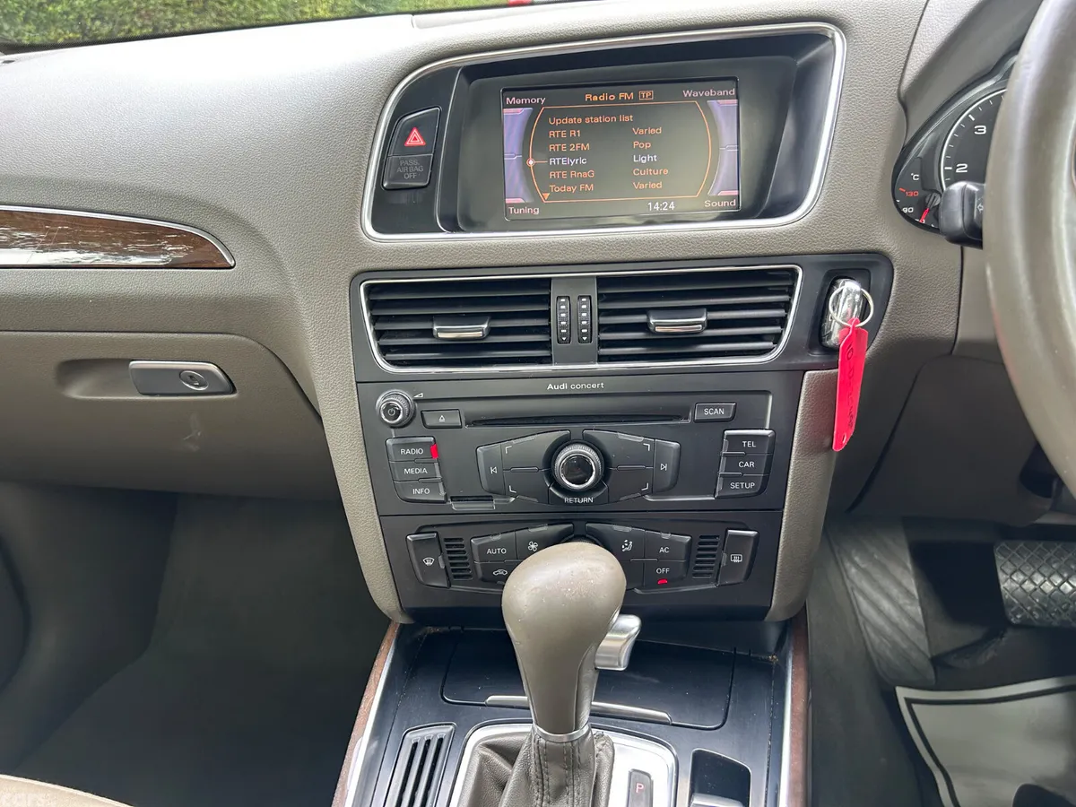 Audi Q5 SUV, Diesel, 2010, Grey