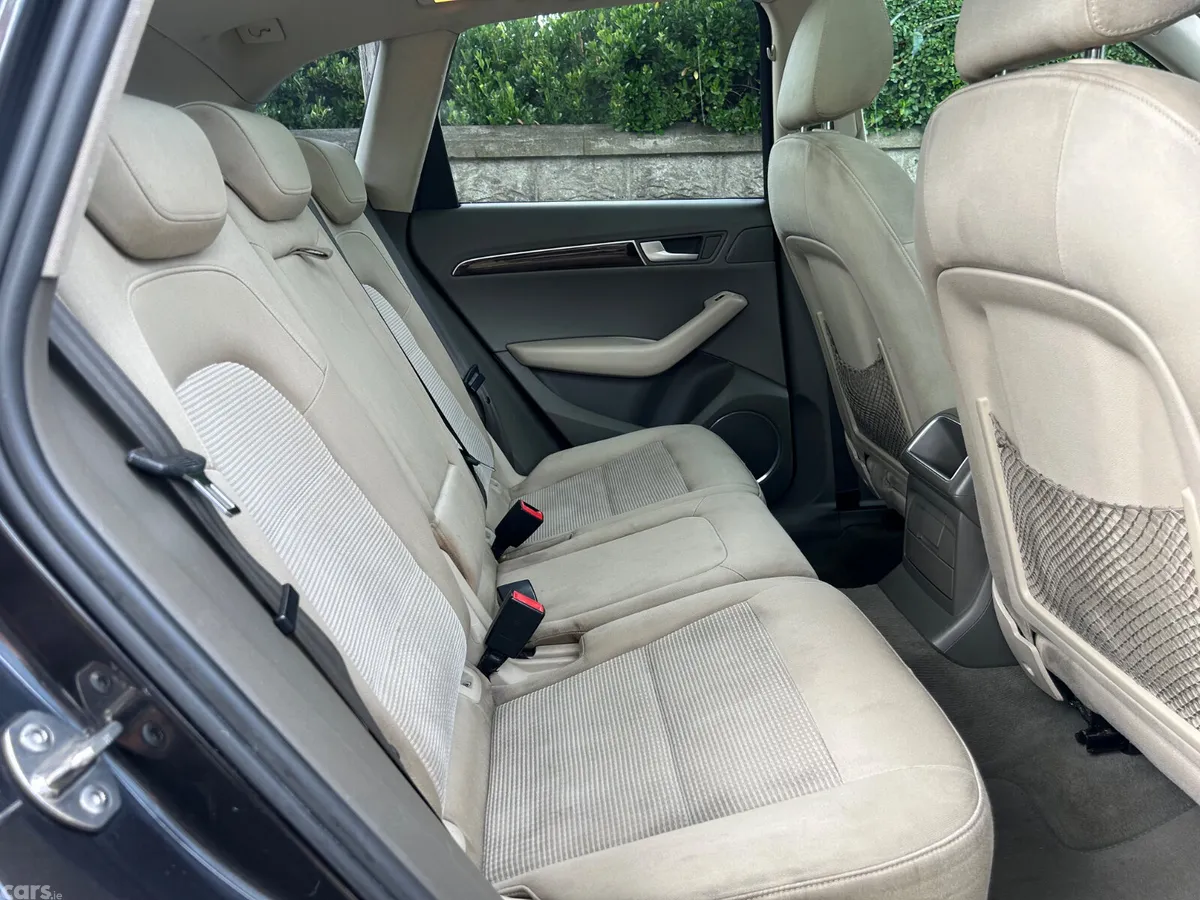 Audi Q5 SUV, Diesel, 2010, Grey
