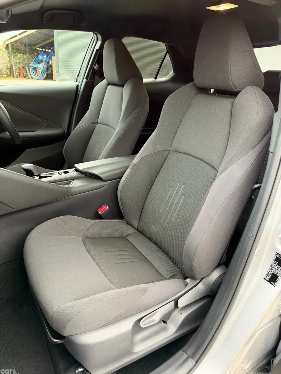 Toyota C-HR Hatchback, Petrol Hybrid, 2025, Grey