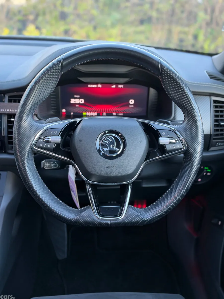 Skoda Kodiaq SUV, Diesel, 2024, Grey