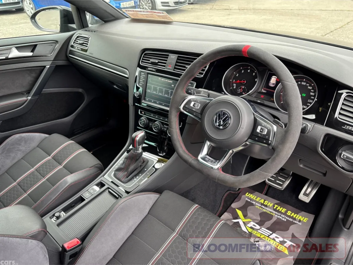 Volkswagen Golf Hatchback, Petrol, 2016, Black