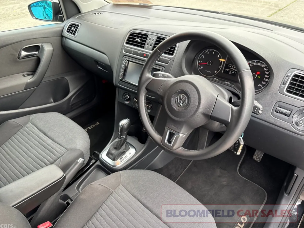 Volkswagen Polo Hatchback, Petrol, 2014, Black