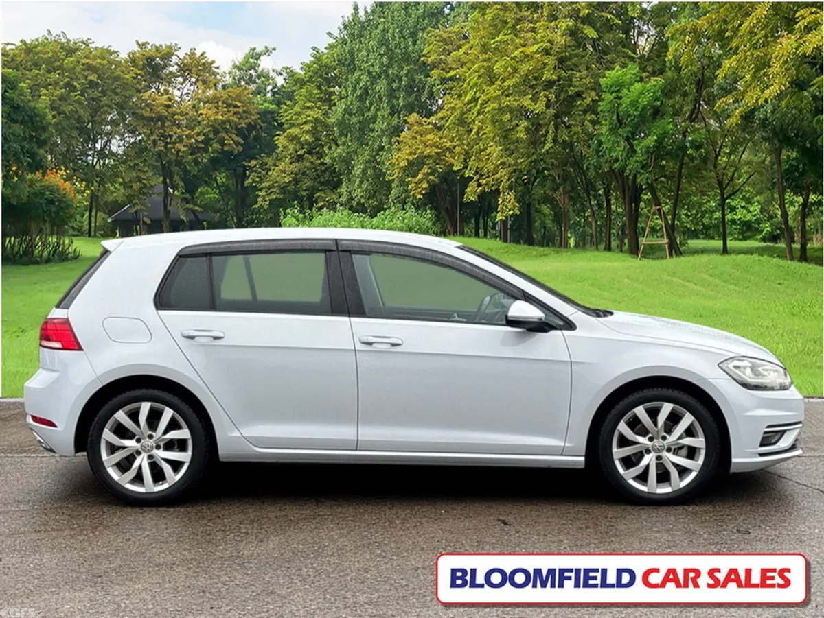 Volkswagen Golf Hatchback, Petrol, 2017, Grey