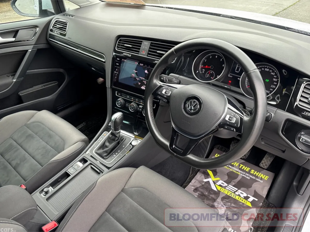 Volkswagen Golf Hatchback, Petrol, 2017, Grey