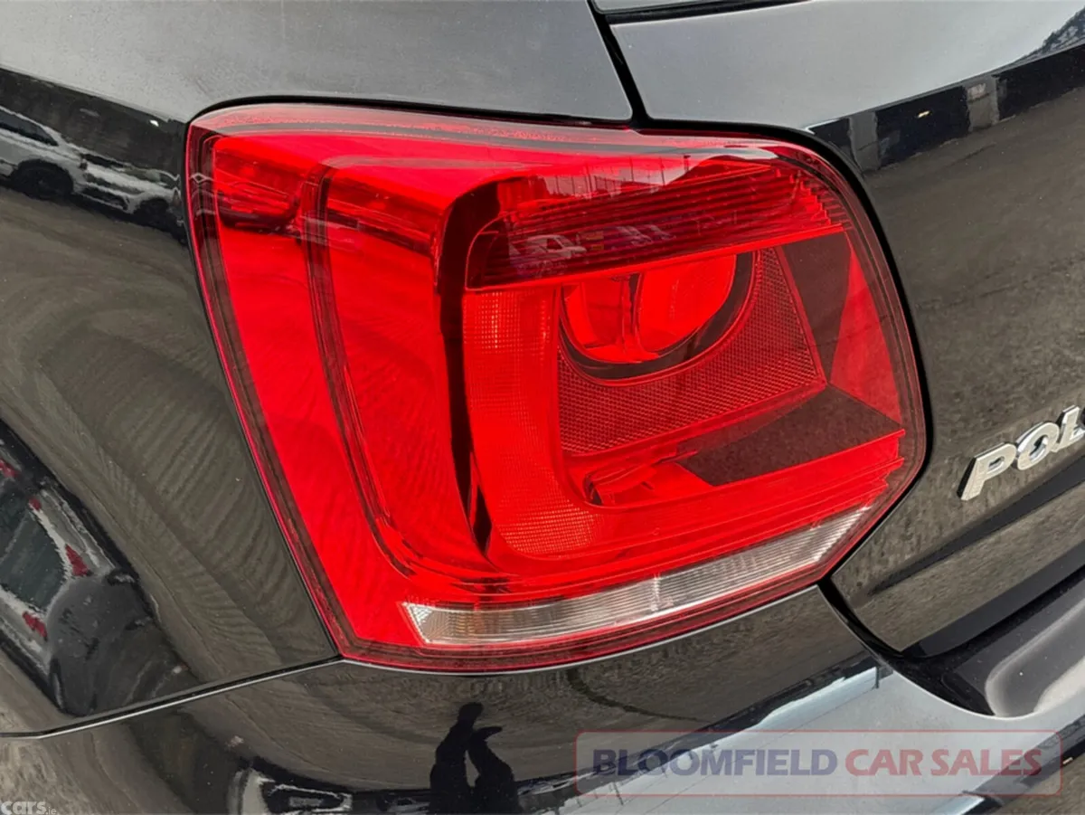 Volkswagen Polo Hatchback, Petrol, 2014, Black