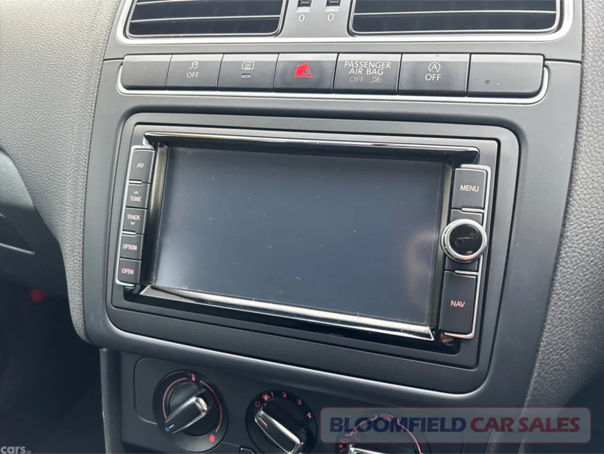 Volkswagen Polo Hatchback, Petrol, 2014, Black