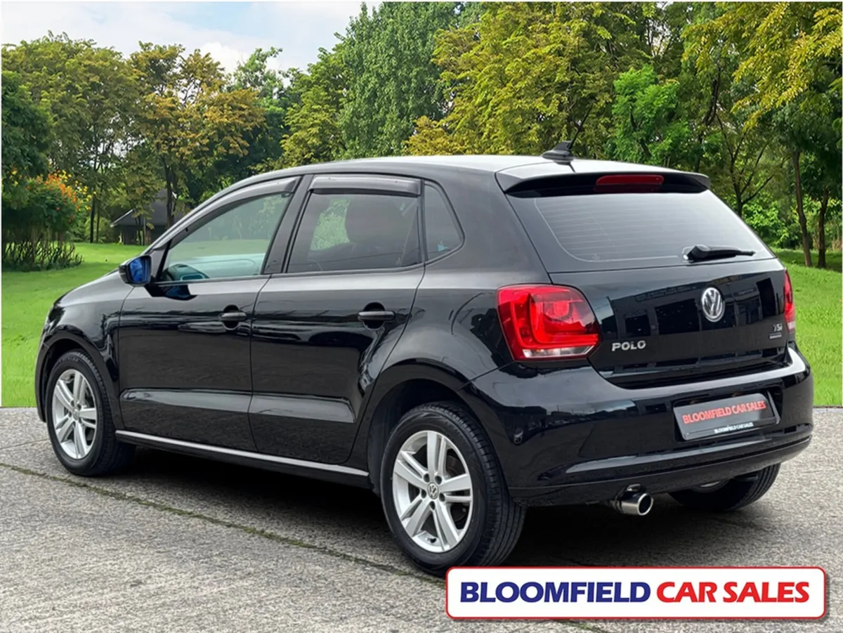 Volkswagen Polo Hatchback, Petrol, 2014, Black