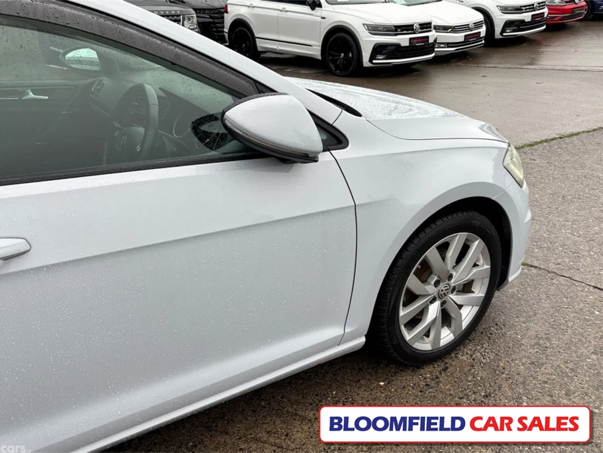 Volkswagen Golf Hatchback, Petrol, 2017, Grey