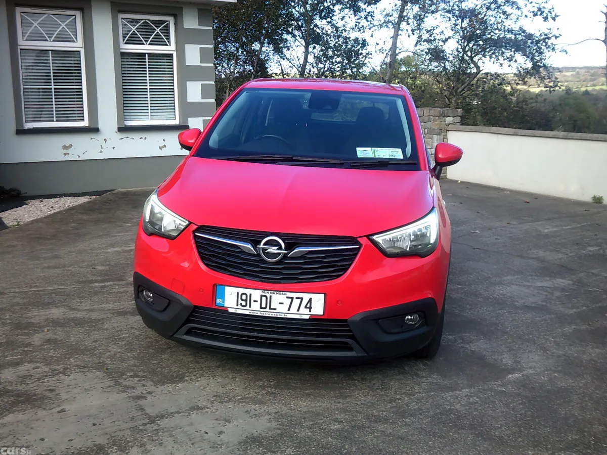 Opel Crossland X SUV, Petrol, 2019, Red