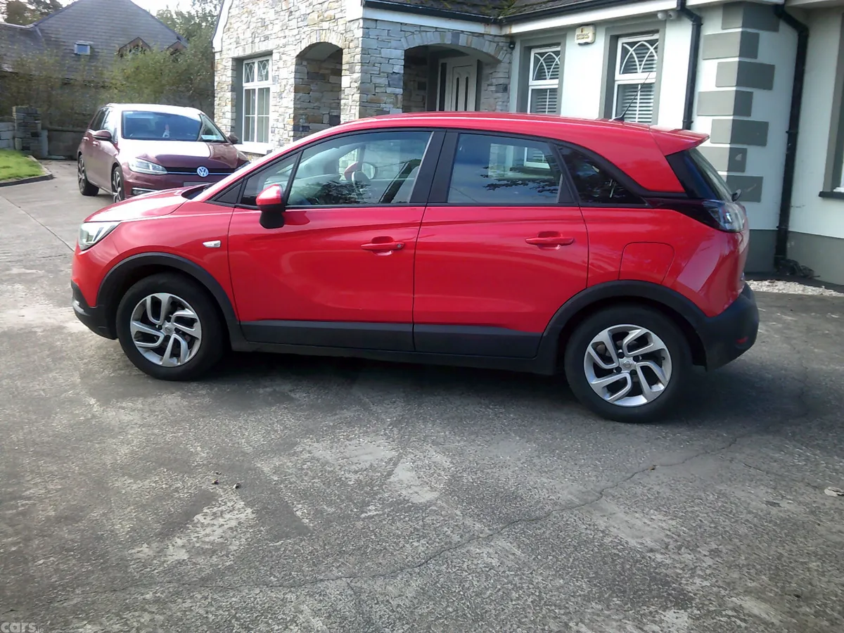 Opel Crossland X SUV, Petrol, 2019, Red