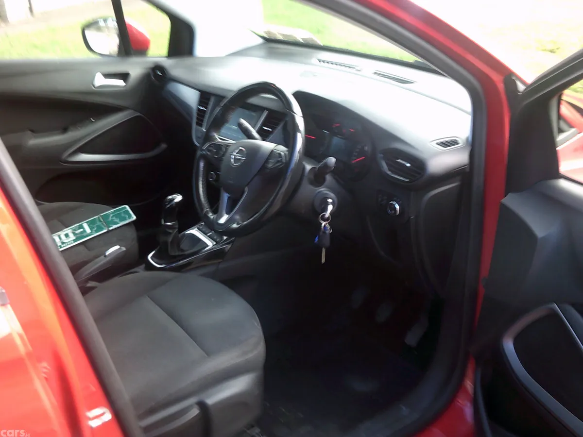 Opel Crossland X SUV, Petrol, 2019, Red