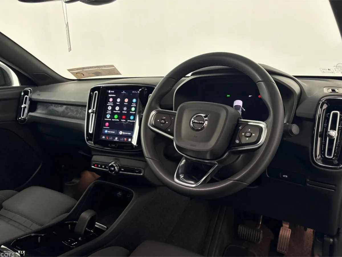 Volvo C40 Hatchback, Electric, 2023, Black