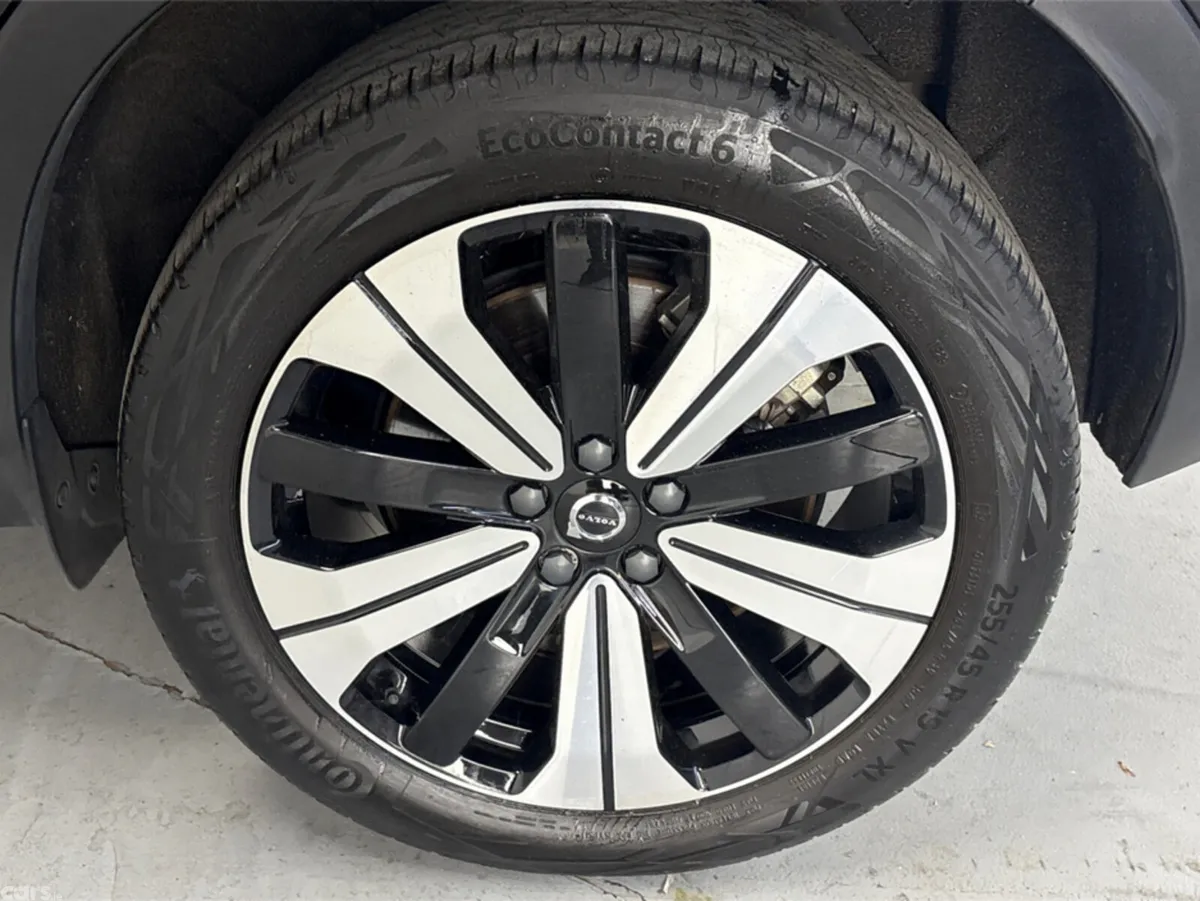 Volvo C40 Hatchback, Electric, 2023, Black