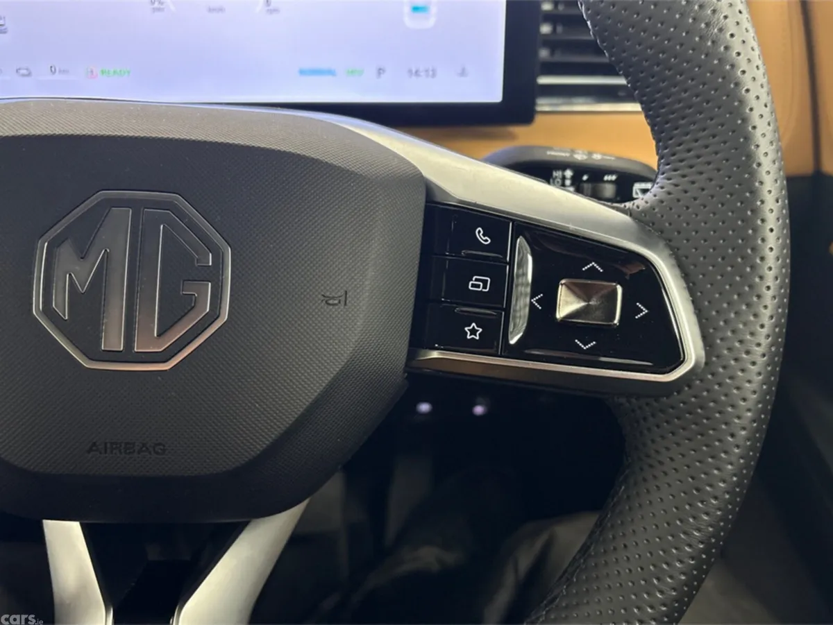 MG HS Hatchback, Petrol Plug-in Hybrid, 2025, Grey