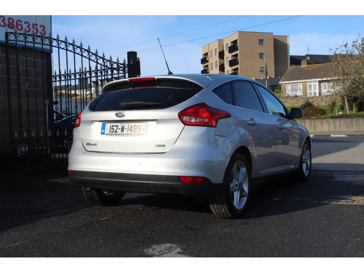 Ford Focus Hatchback, Petrol, 2015, Silver