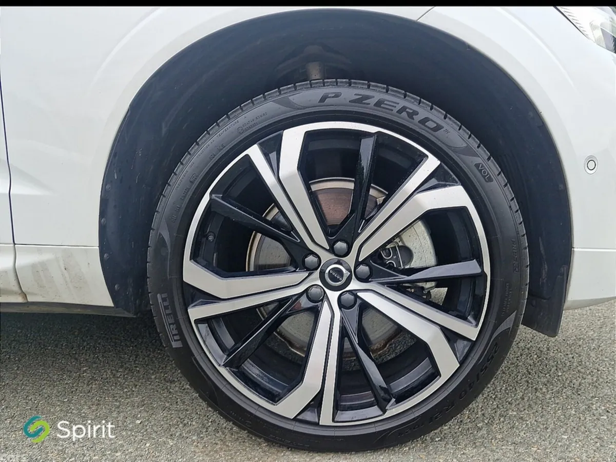 Volvo XC60 SUV, Petrol Plug-in Hybrid, 2024, White