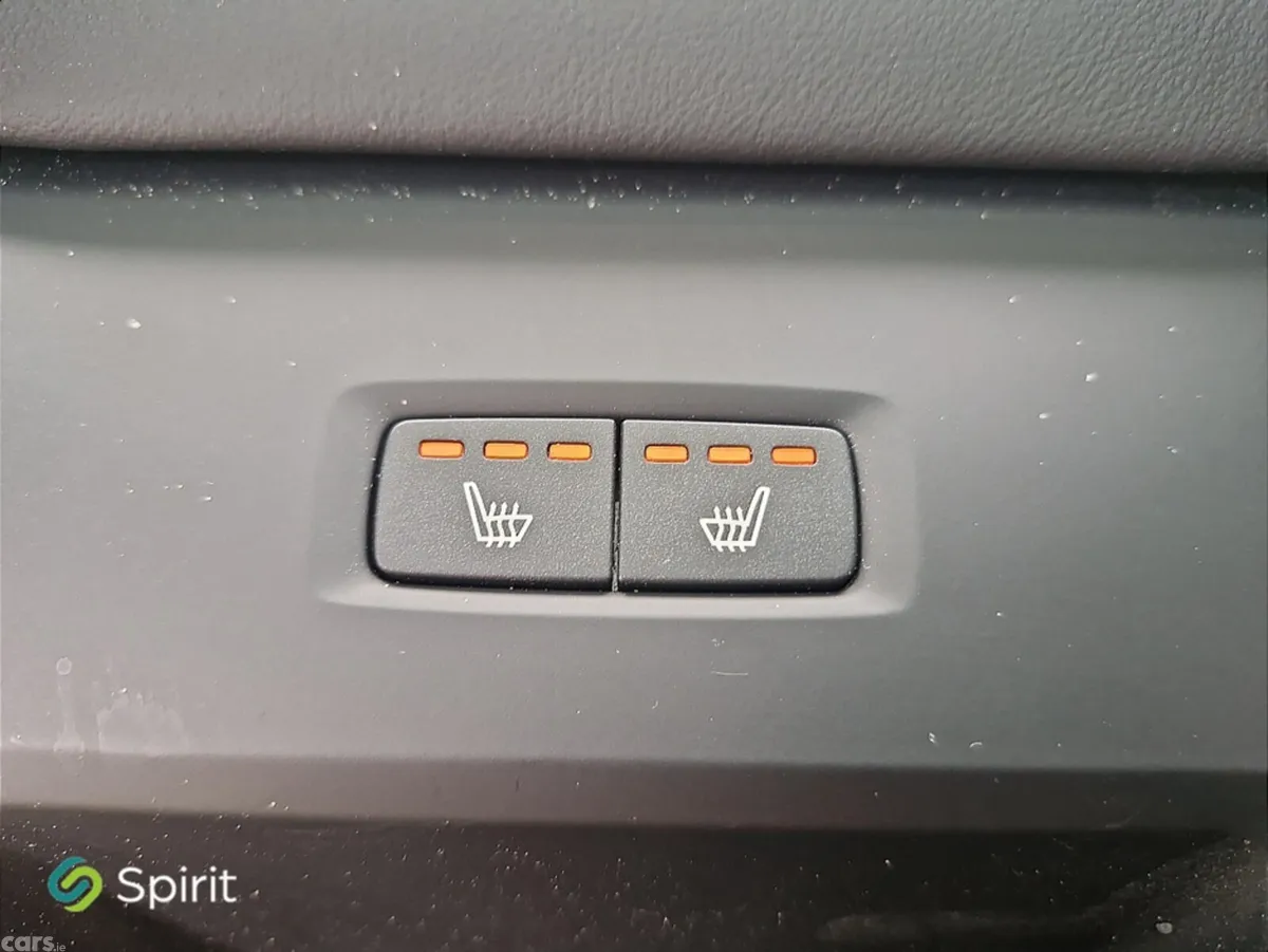 Volvo XC60 SUV, Petrol Plug-in Hybrid, 2024, White