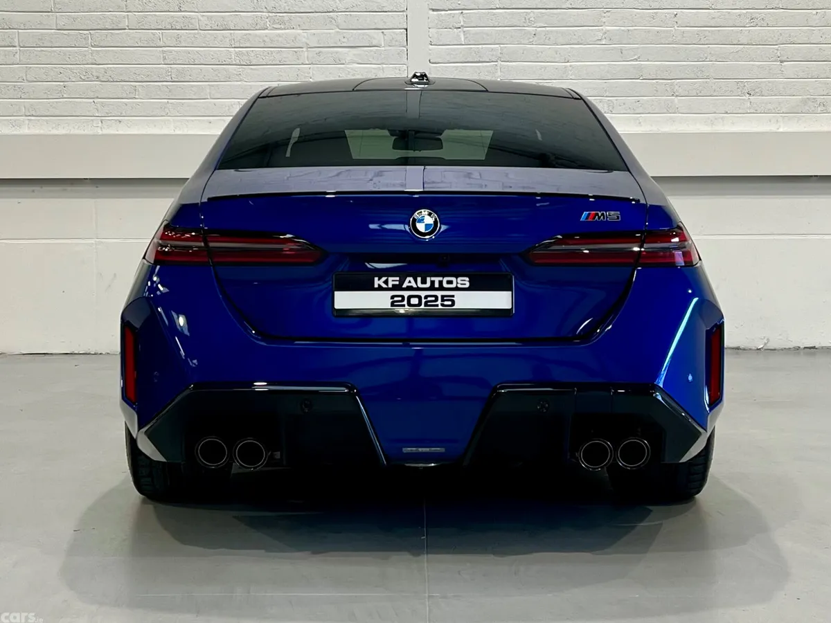 BMW M5 Saloon, Petrol Plug-in Hybrid, 2025, Blue