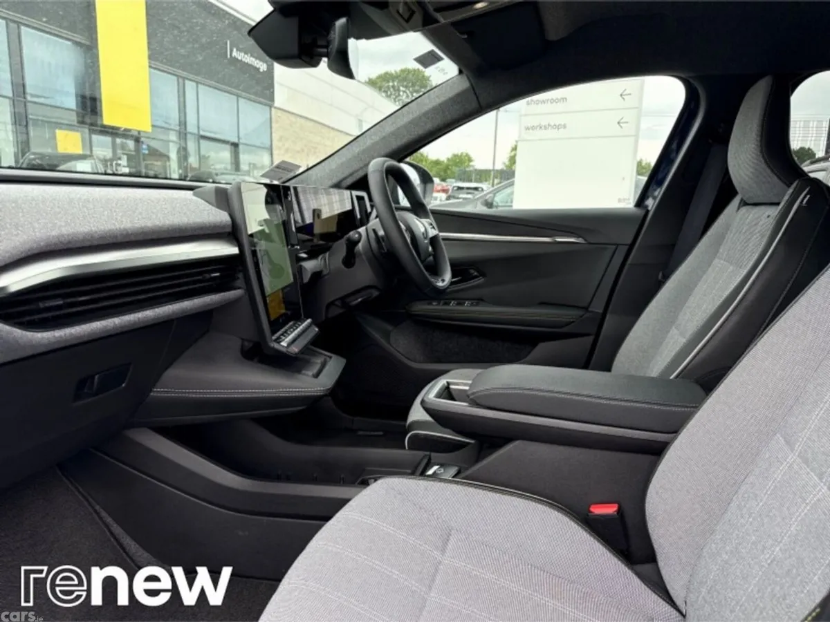 Renault Scenic E-Tech MPV, Electric, 2025, Blue