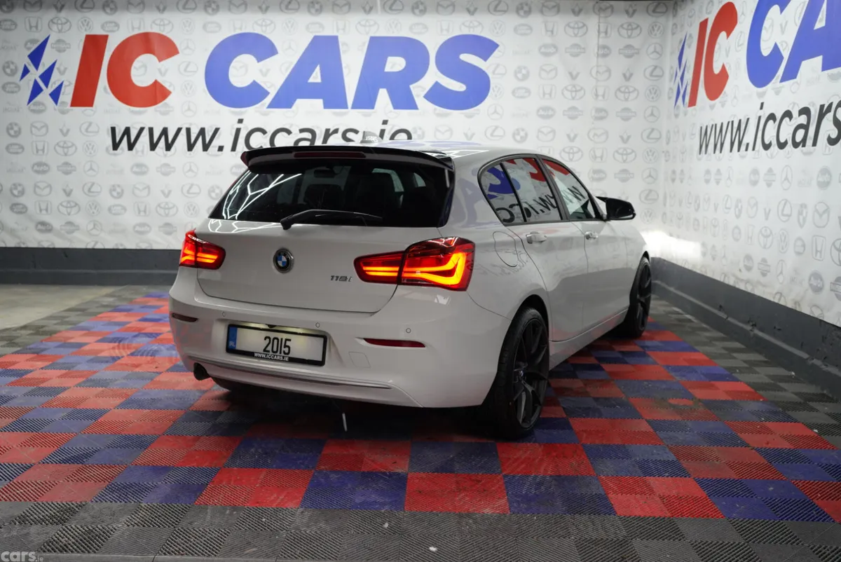 BMW 1-Series Hatchback, Petrol, 2015, White