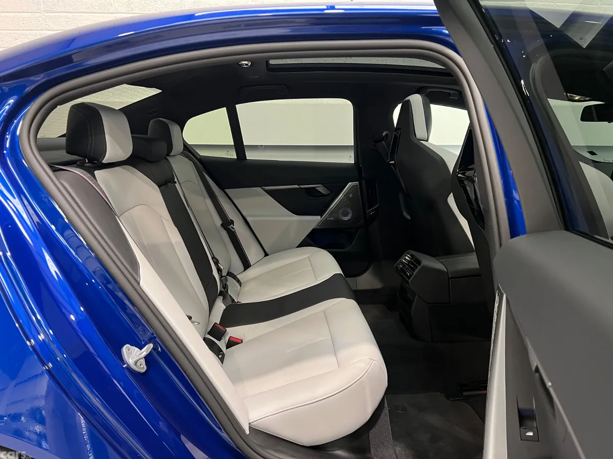 BMW M5 Saloon, Petrol Plug-in Hybrid, 2025, Blue