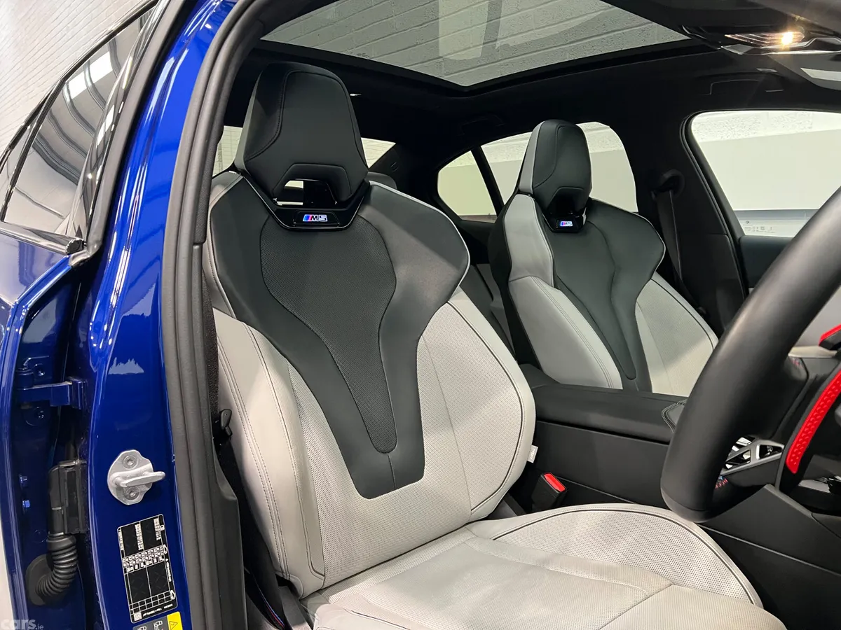 BMW M5 Saloon, Petrol Plug-in Hybrid, 2025, Blue