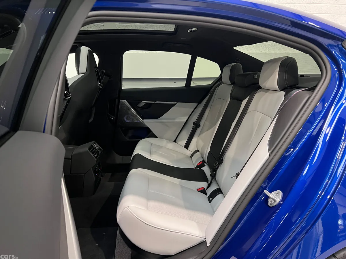 BMW M5 Saloon, Petrol Plug-in Hybrid, 2025, Blue