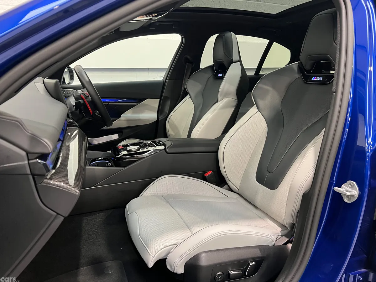 BMW M5 Saloon, Petrol Plug-in Hybrid, 2025, Blue