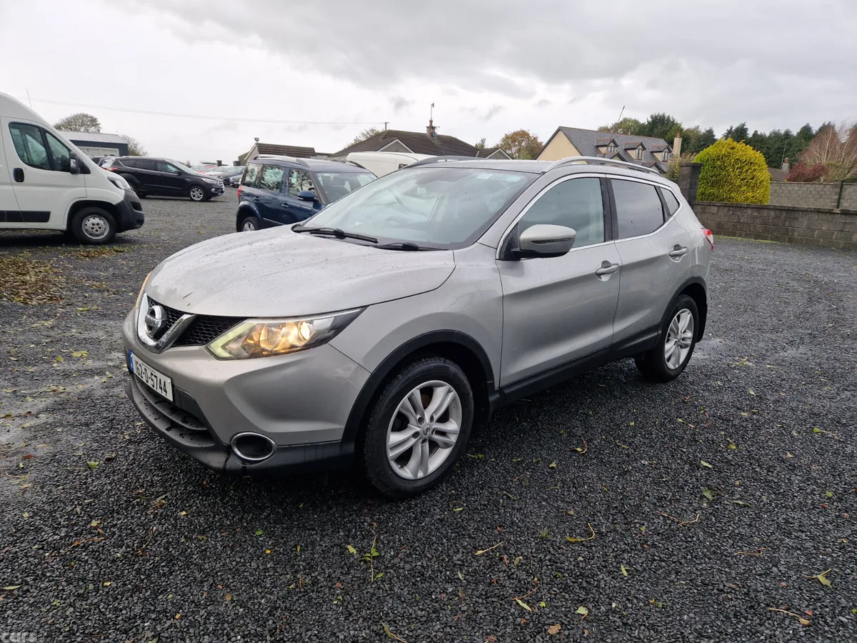 Nissan Qashqai Hatchback, Diesel, 2016, Silver