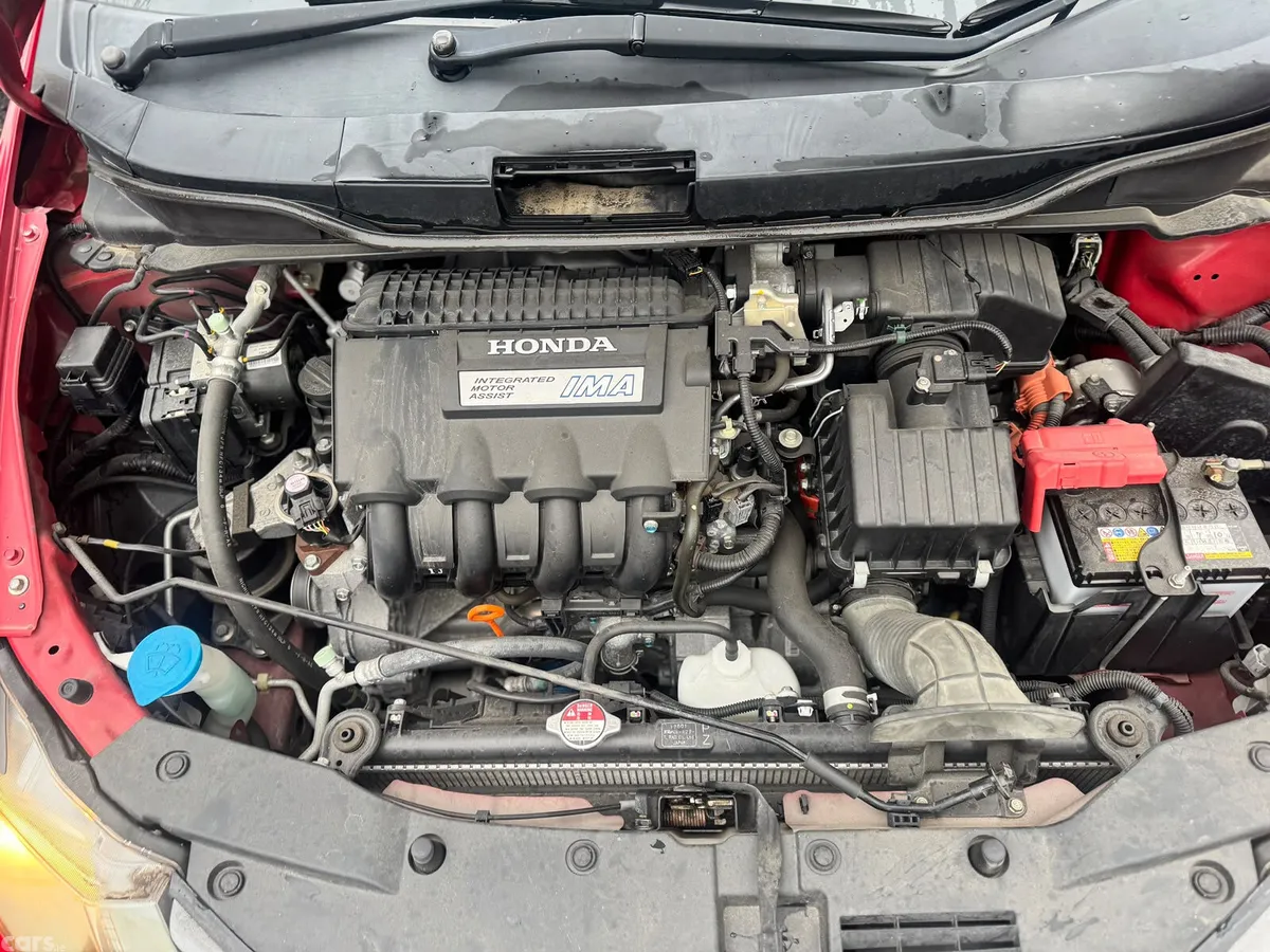 Honda Insight Estate, Petrol Hybrid, 2011, Red