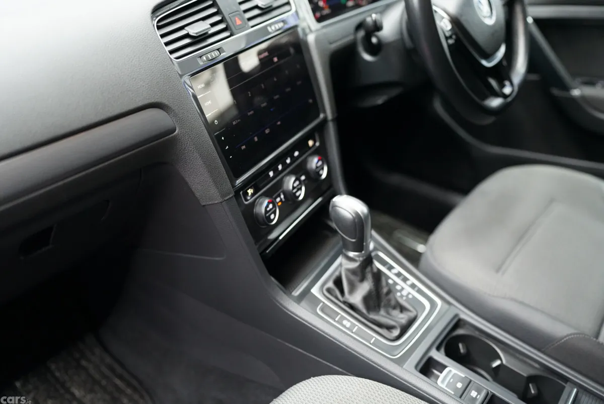 Volkswagen Golf Hatchback, Petrol, 2019, Other