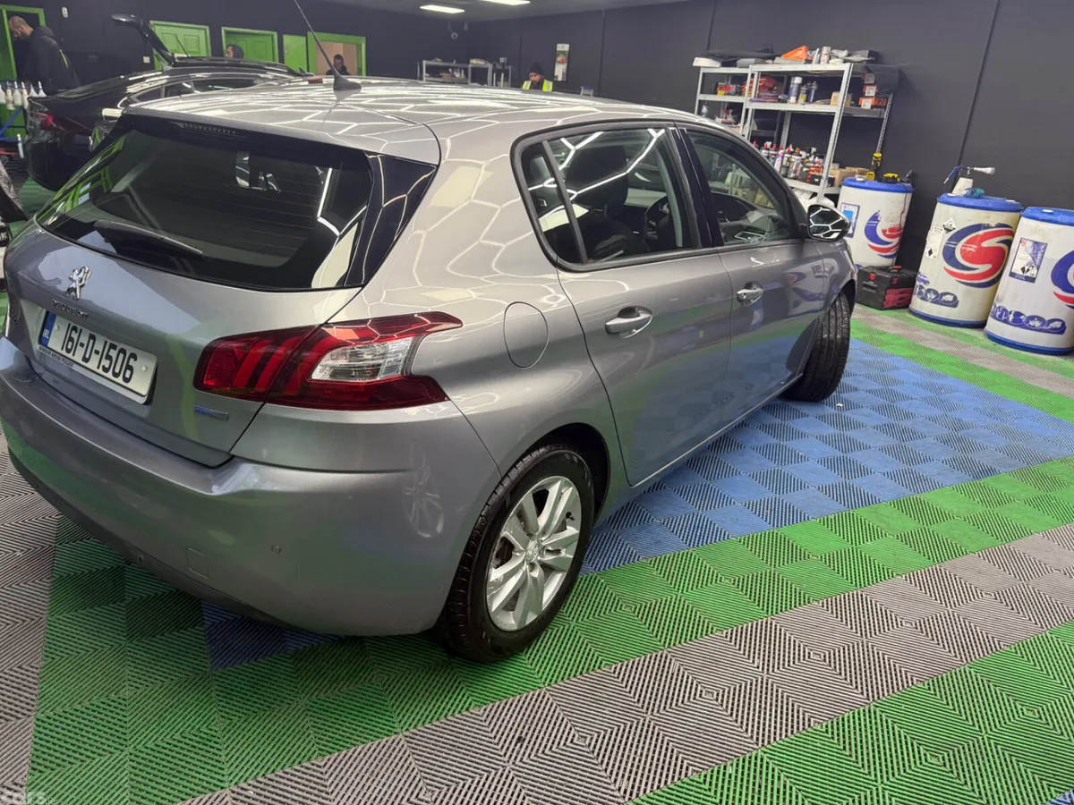 Peugeot 308 Hatchback, Petrol, 2016, Grey
