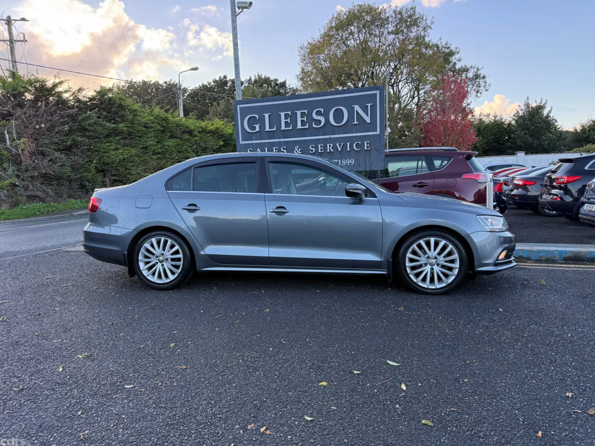 Volkswagen Jetta Saloon, Diesel, 2018, Grey