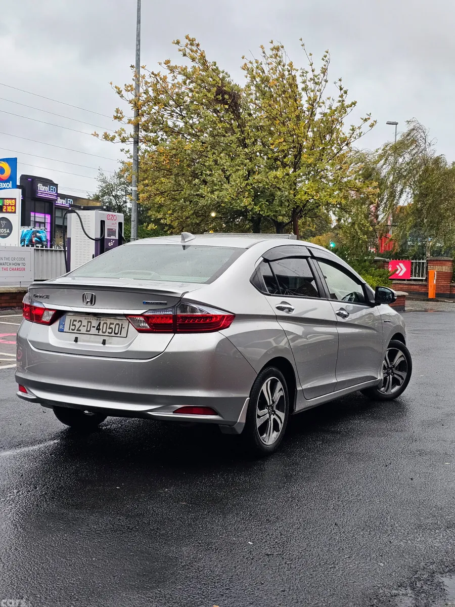 Honda Grace Saloon, Petrol Hybrid, 2015, Grey