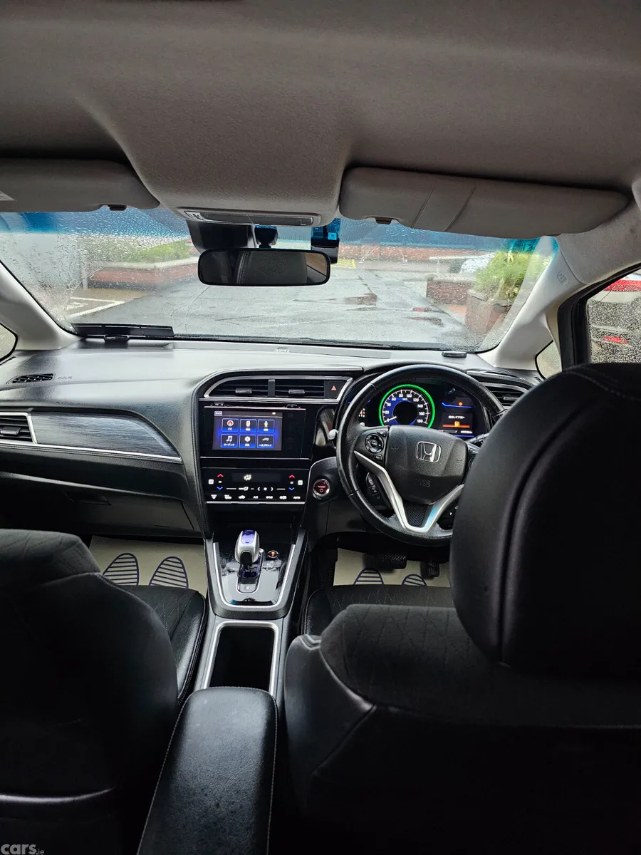 Honda Shuttle MPV, Petrol Hybrid, 2015, Other