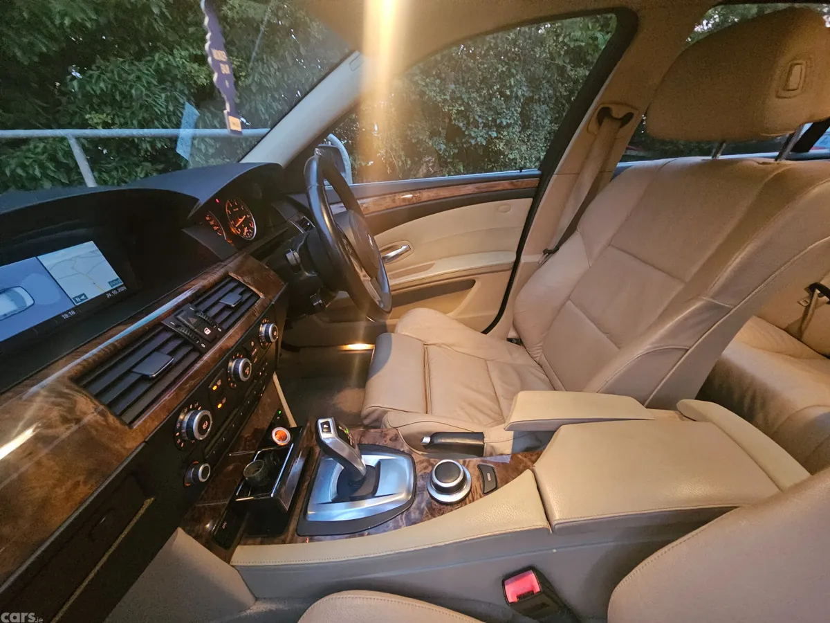 BMW 5-Series Saloon, Petrol, 2008, Grey
