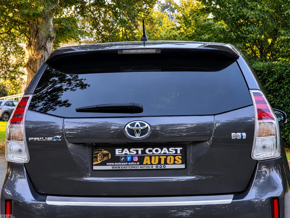 Toyota Prius MPV, Petrol Hybrid, 2019, White