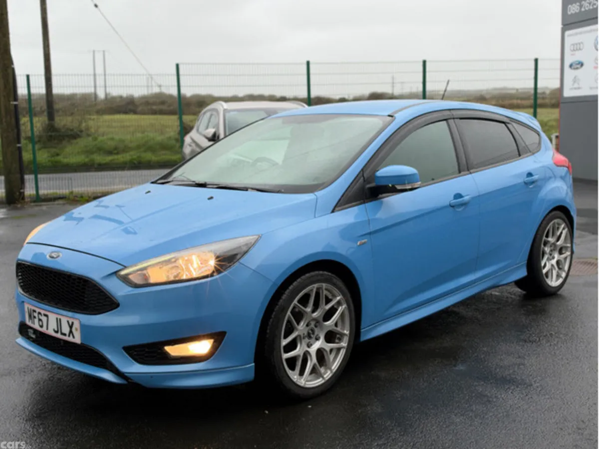 Ford Focus Hatchback, Diesel, 2017, Blue