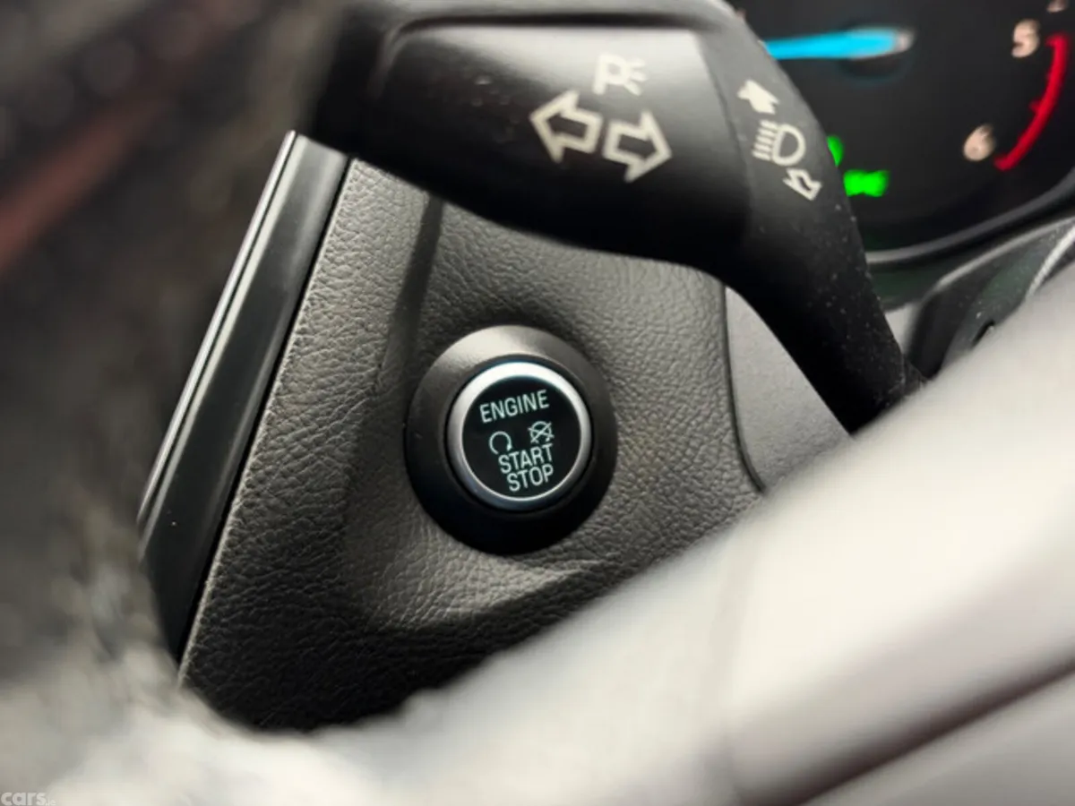 Ford Focus Hatchback, Diesel, 2017, Blue