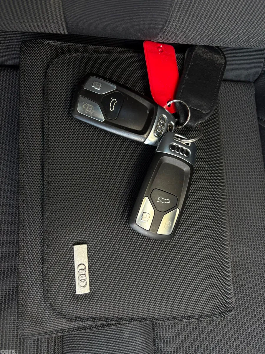 Audi A4 Saloon, Petrol, 2015, White