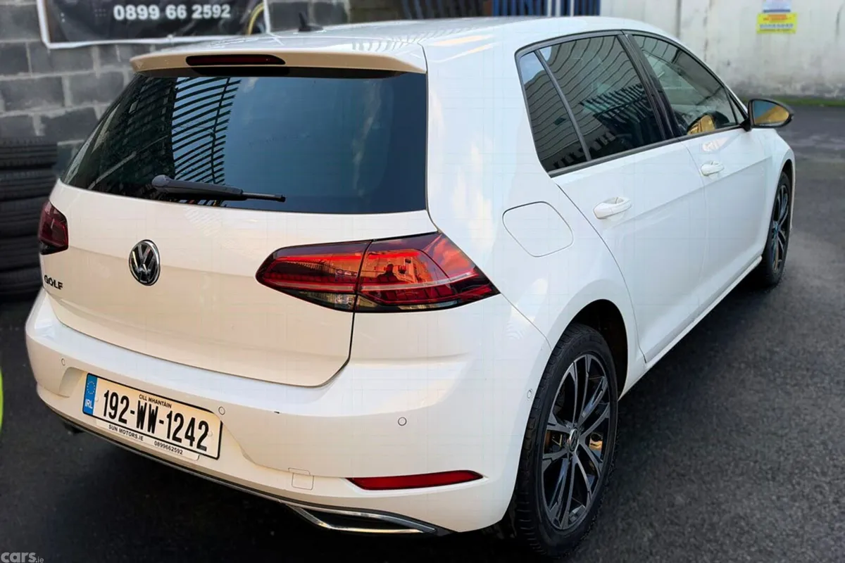 Volkswagen Golf Hatchback, Petrol, 2019, White