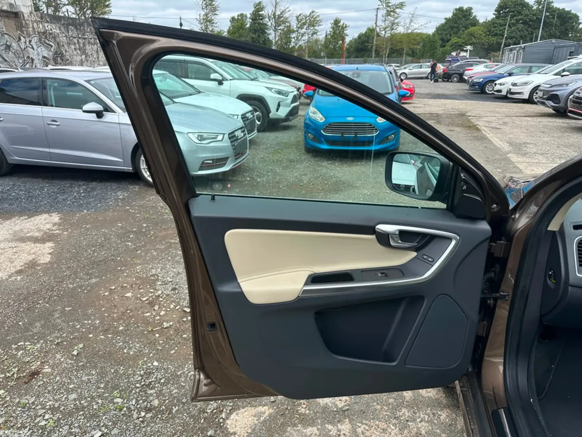 Volvo XC60 SUV, Diesel, 2015, Brown
