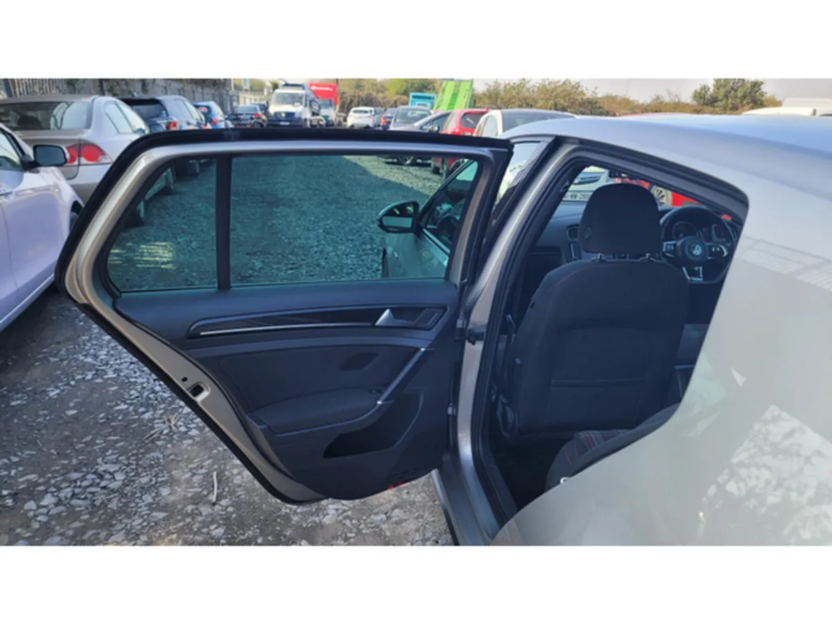 Volkswagen Golf Hatchback, Petrol, 2014, Grey