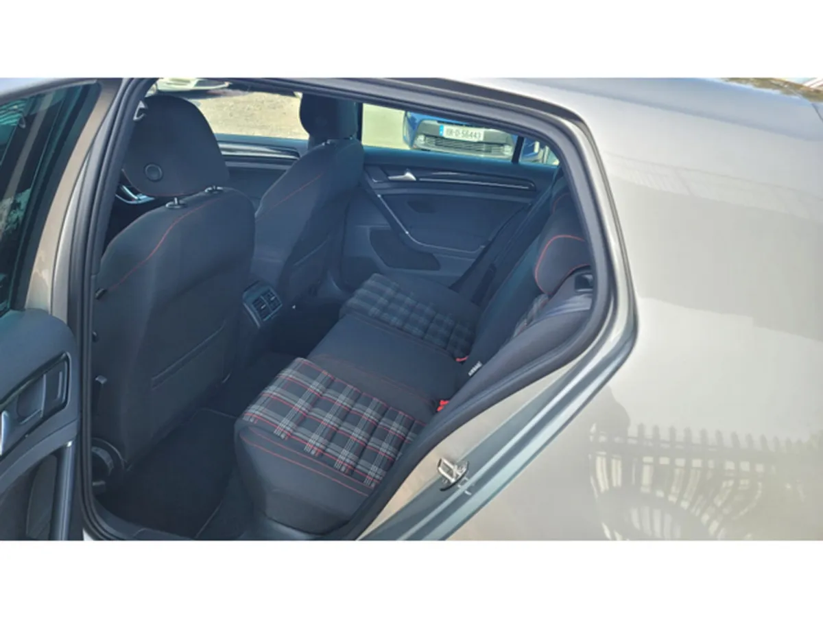 Volkswagen Golf Hatchback, Petrol, 2014, Grey