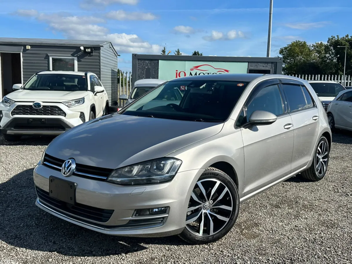 Volkswagen Golf Hatchback, Petrol, 2015, Grey
