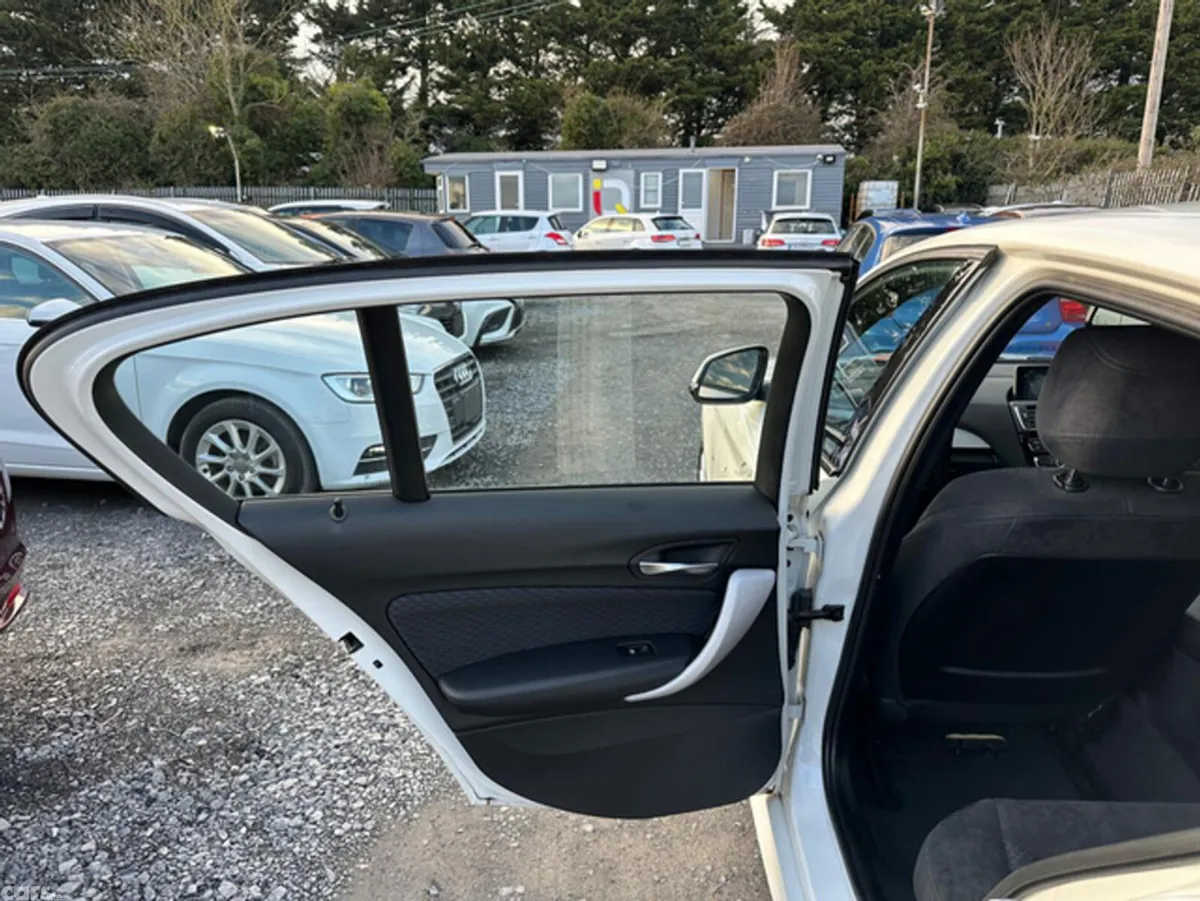 BMW 1-Series Hatchback, Diesel, 2016, White